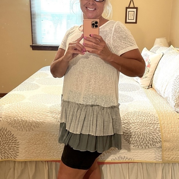 Easel Tunic Top w/ Tiered Ruffle Stripe T Shirt Short Sleeve - Picture 3 of 9